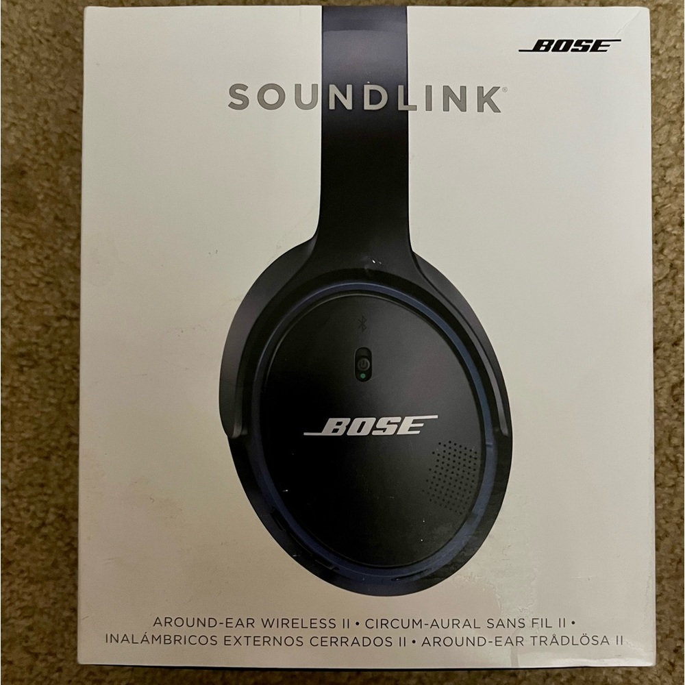 BOSE HEADPHONES *NEW*